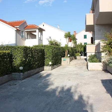 5617h Apartment *