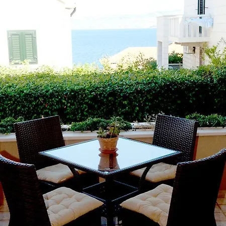 5617h Apartment *