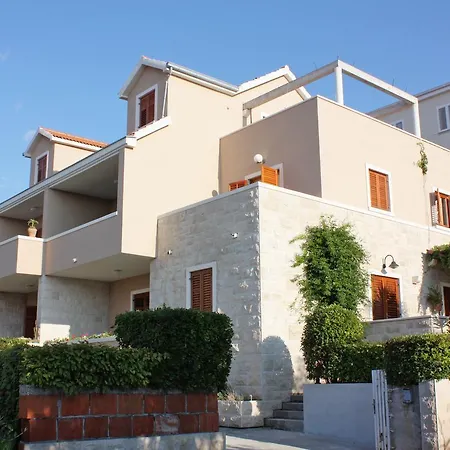 5617h